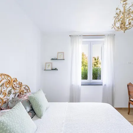Alloggio per agriturismo I Fiori D'argento *